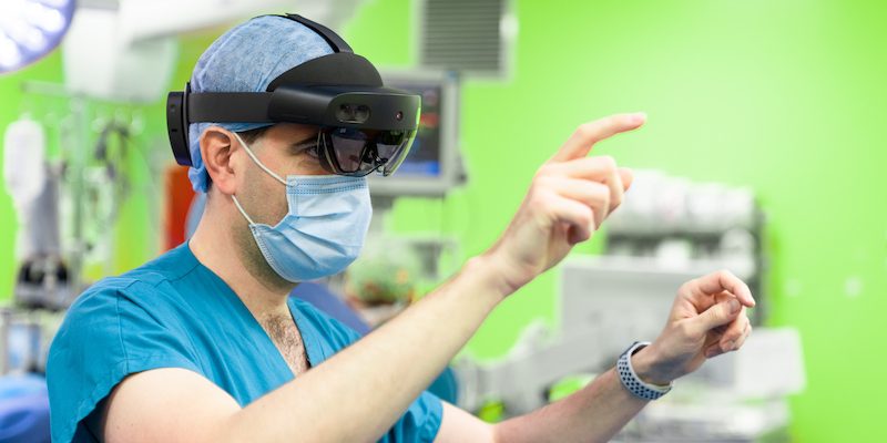 ART_holo_01 foto home